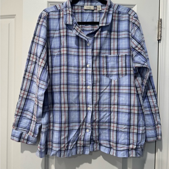 L.L. Bean Tops - LL Bean Women’s Flannel Button Down